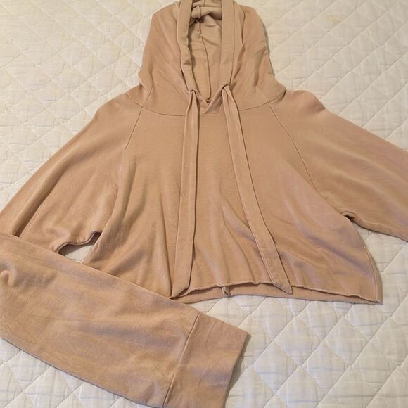 NWOT RARE “Are You Am I” Light Pink/Peach Cropped Hoodie Size XS - Picture 12 of 17